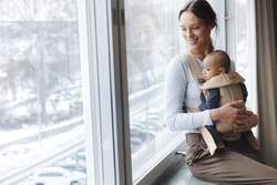 BABYBJORN MINI Woven – nosidełko, beżowe